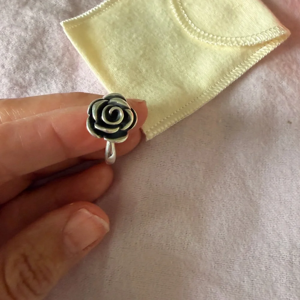 James Avery Rose Blossom Ring - Picture 1 of 5